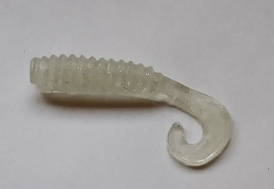 Been There Caught That - Fishing Supply Hot Surf Grubs Lures 5 Been There Caught That - Fishing Supply Hot Surf Grubs Lures